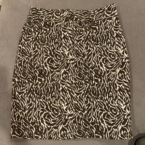 Ann Taylor Loft 0P petite animal print pencil skirt